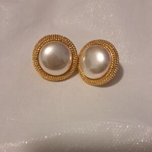 Elegant Gold and Cream Stud Earrings